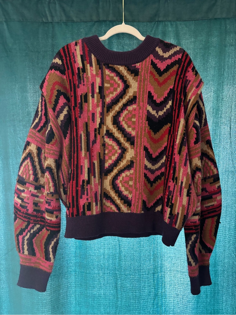 FARM Rio Sweater size Large - Picture 2 of 3